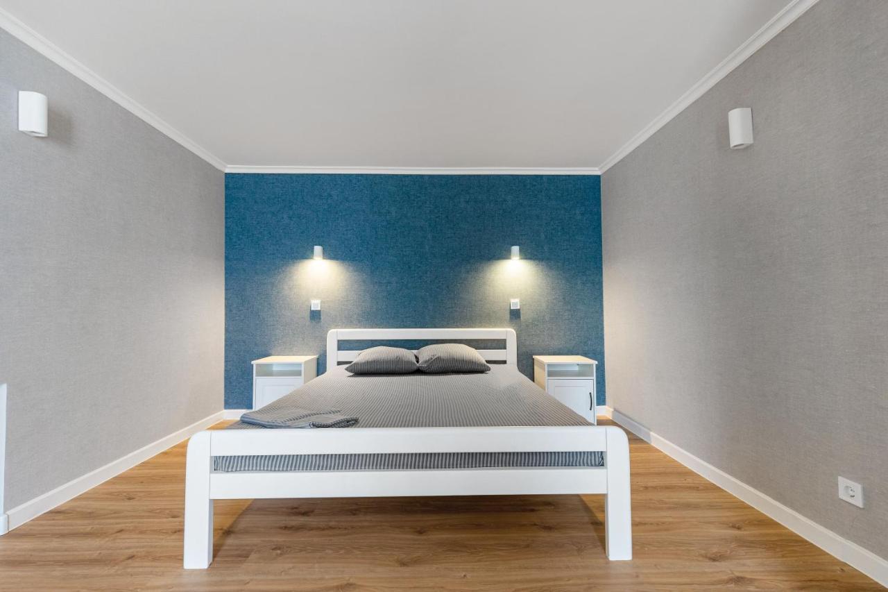 18 Deribasivska Street Jacuzzi Apartment أوديسا المظهر الخارجي الصورة